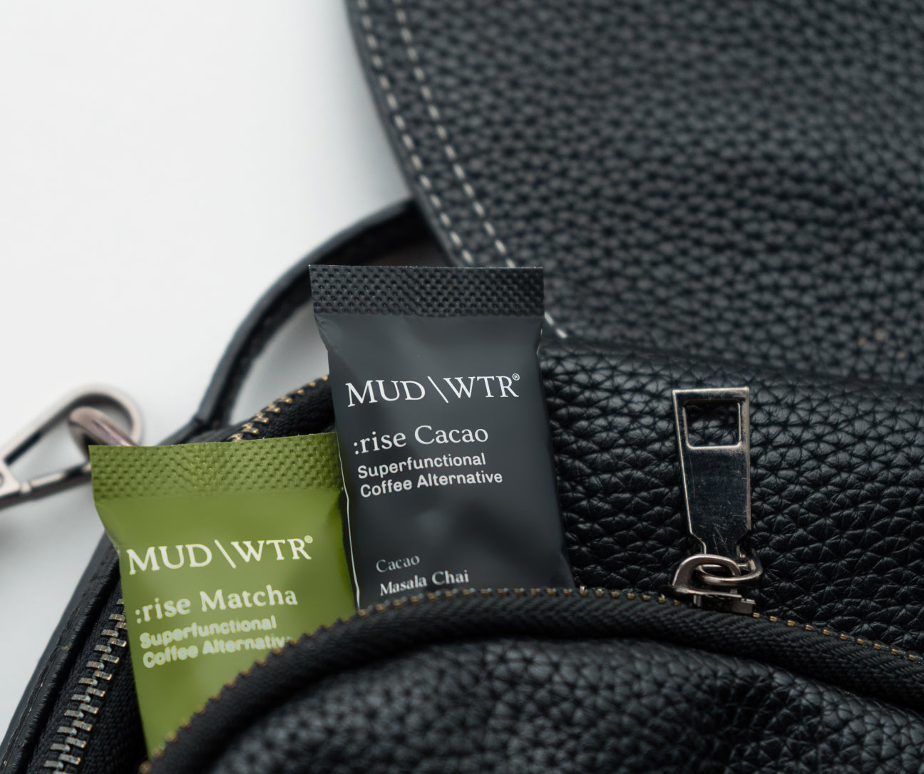 matcha-stick-packs-l4 2.MatchaStickPack_1b5eb65b-9328-4d7d-a615-0f319bea5a4f.jpg